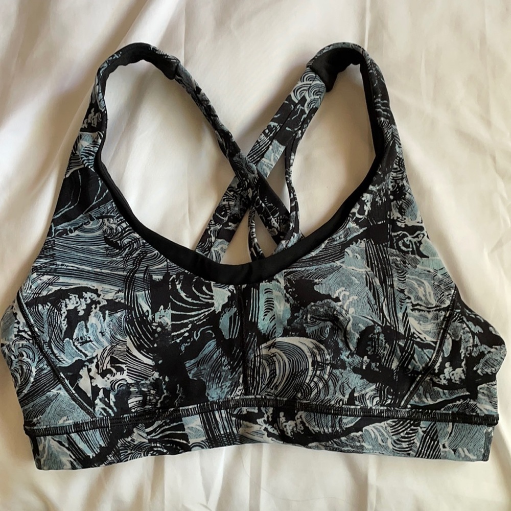 Lulu lemon sports bra